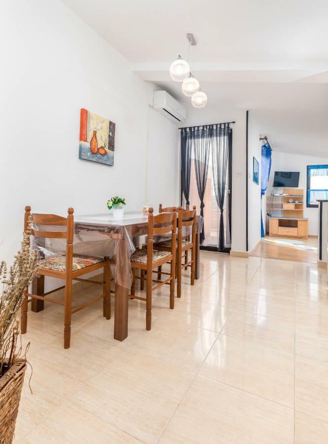 Apartments Mandic Pula Exterior photo